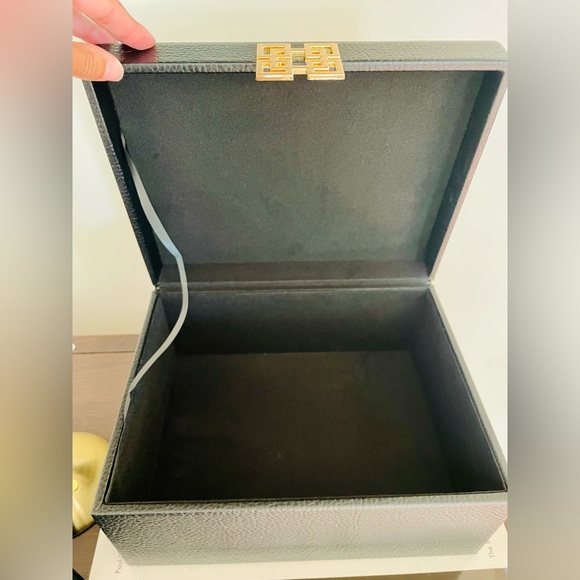 Decorative Black Box Set with Gold Accents - Picture 5 of 11